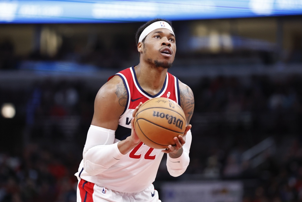 告别NBA？欧媒：霍姆斯即将加盟帕纳辛纳科斯