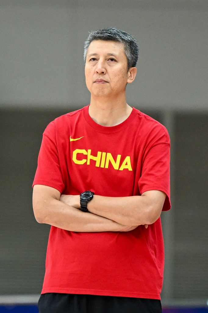 郭士强：球员磨合得比较好 新中国男篮伤病比较多 内线轮转困难